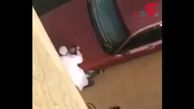 فیلم وحشتناک از کتک زدن پسر نوجوان توسط پدرش / مادر فیلم گرفت و شوهرش را زندان انداخت