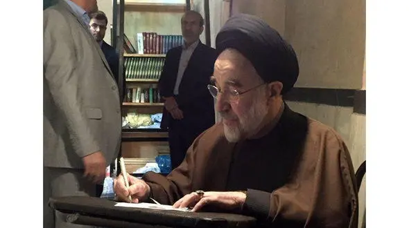 متفاوت ترین تصویر از حضور سید محمد خاتمی در انتخابات