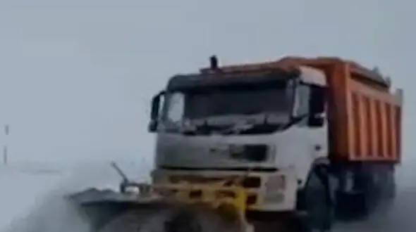 فیلم عملیات برف روبی محور سنخواست به بجنورد