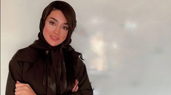 صدف صفرزاده، از معلمی در قائمشهر تا بلاگری در اینستاگرام / درآمدزایی خانم معلم از فضای مجازی!