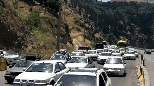 ترافیک سنگین در جاده‌های شمال/ کندوان از سمت تهران مسدود شد 
