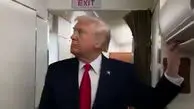 فیلم واکنش ترامپ هنگام باز شدن در دستشویی هواپیما