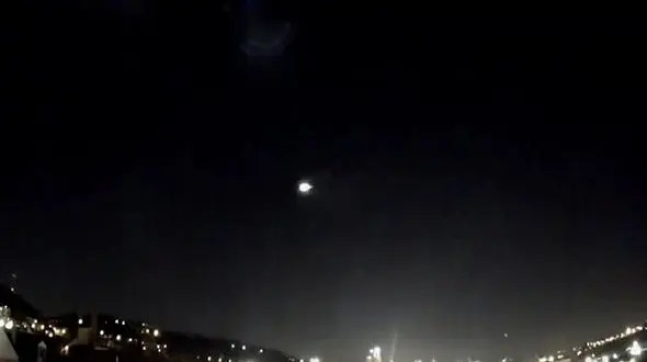 ماجرای دیده شدن شی نورانی در آسمان اهواز چه بود؟ 