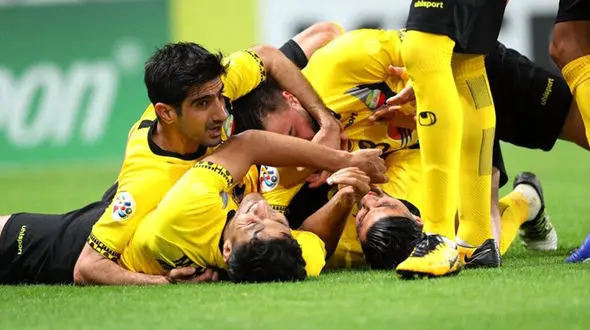 بهانه عجیب بازیکنان سپاهان پس از ناکامی در دربی / به دلیل شیوع کرونا تمرکز نداریم!