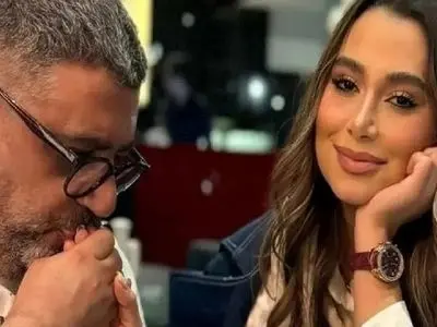 فیلم آواز احساسی/رضا رشیدپور با عمق احساسش در رستورانش در کیش از ستاره بارون میخونه 