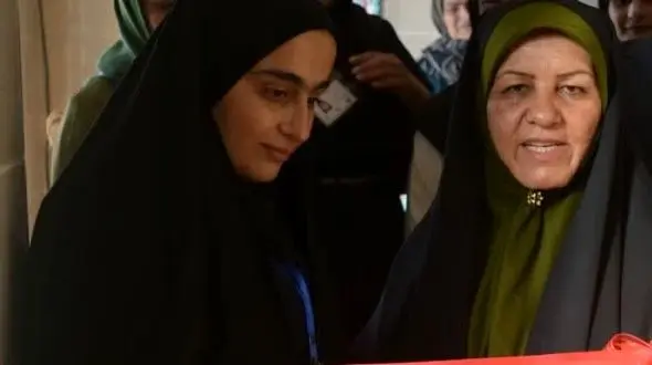 نمایشگاه صنایع دستی و هنرهای سنتی وصال در ایذه گشایش یافت