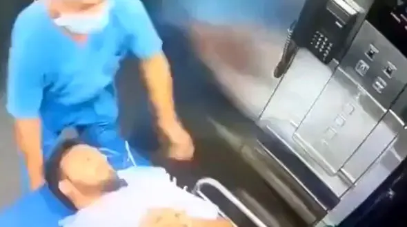 ببینید / اتفاق وحشتناک برای یک بیمار در بیمارستان / فقط نخندید دردناک است + فیلم