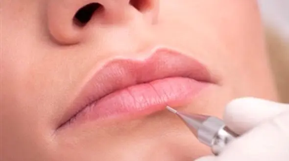 توصیه ها و  مراقبت از تاتو لب