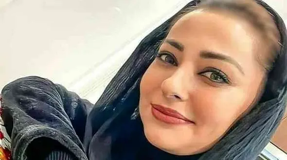 نفیسه روشن برج آزادی تهران را پوشید ! + عکس زیباترین مانتوی ایرانی بر تن خانم بازیگر !