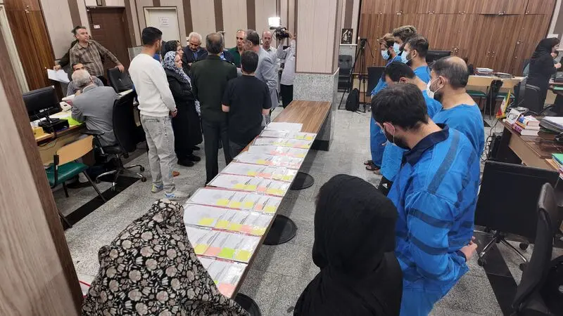 متهمان  پرونده دو شرکت لیزینگی خودرو و مواجهه با مالباختگان