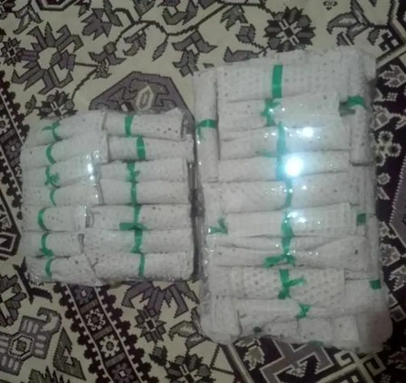 لقمه نان، پنیر و سبزی