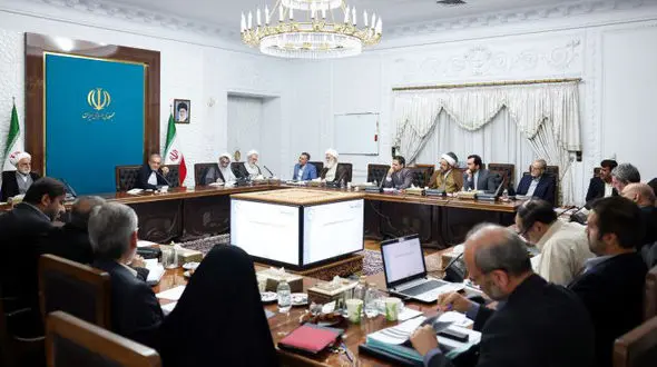 بررسی موضوع حکمرانی آموزش و پرورش با توجه به تحولات شتابان عرصه فناوری 