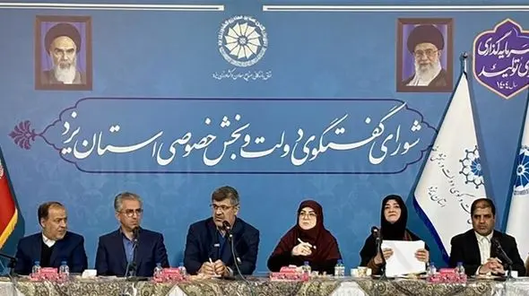  سخنگوی دولت: سال آینده ۸ میلیارد دلار بنزین وارد می‌کنیم/ وجود فساد در برخی بخش‌ها، قابل انکار نیست