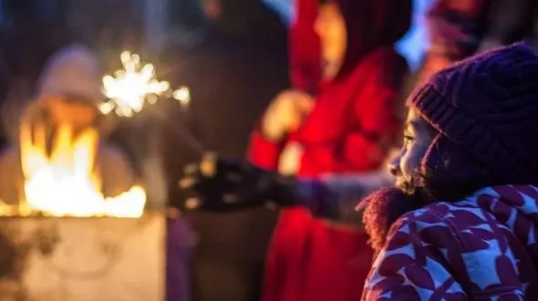 بیا امسال جشن آتش به پا کنیم نه جنگ / نه به چهارشنبه سوری خطرناک