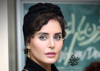 عکس ها / انتخاب‌های متفاوت برای تیپ و استایل در اکران «گوزن‌های اتوبان» /  الناز شاکردوست با استایلی کپی از پریناز ایزدیار و صدف اسپهبدی با ....
