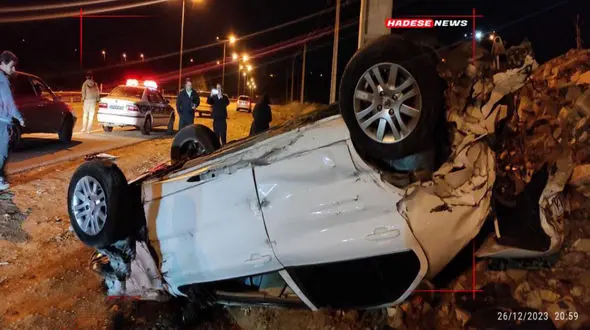 واژگونی شدید 1 دستگاه سواری دنا در ایلام