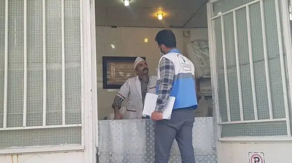کشف شیرهای فاسد از یک فروشگاه در شهرستان ایذه + عکس