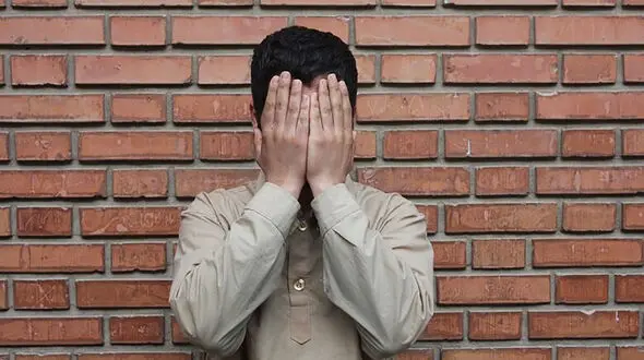 قتل فجیع زن تنها بخاطر یک مشت طلا / اولیای دم چرا قاتل بی رحم را بخشیدند؟