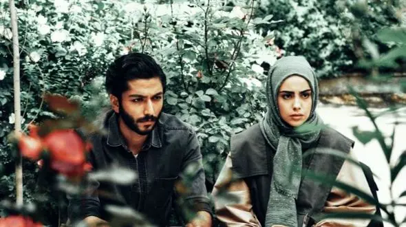 جشن تولد ساده و خلوت مهدیس توکلی، خواهر سهراب در سریال از سرنوشت با کیک دوبعدی فانتزی و امروزی/ بی سرو صدا و مدرن+عکس