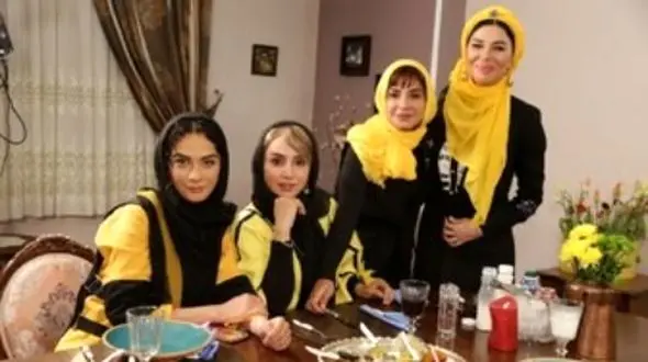 نگاهی به تیپ دهه شصتی خانم های بازیگر در یک دورهمی متفاوت / سیما تیرانداز و شبنم قلی‌خانی سم خالص شدند