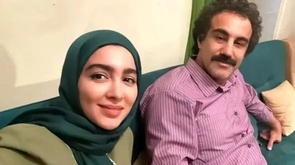 عکس| سفر زمان؛ عکس یادگاری «سنا حسینی» (سریال پایتخت) با یک هوادار
