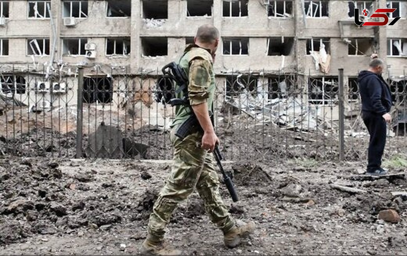 ببینید / لحظه هولناک به رگبار بستن سربازهای اوکراینی داخل سنگر توسط سرباز روس + فیلم دلخراش