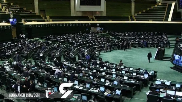 تروریست‌های اقتصادی مشغول بمباران خبرهای کذب هستند/ کام ملت را با سیاه‌نمایی تلخ نکنیم