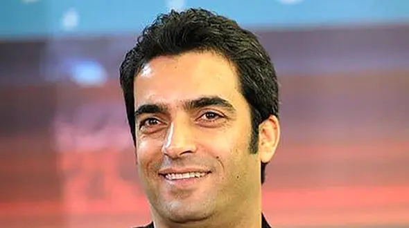 تیپ منوچهر هادی سازنده نیسان آبی و جواد افشار کارگردان گاندو 26 سال قبل 