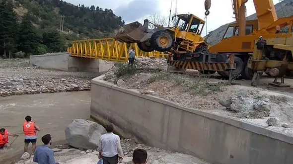 دلیل واژگونی لودر کارگران سیل نبود + جزئیات