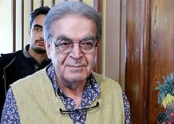 فیلم/ داخل خانه دوبلکس حمید لولایی؛ دکوراسیونی شیک با تابلوهای هنری و مبلمان هماهنگ