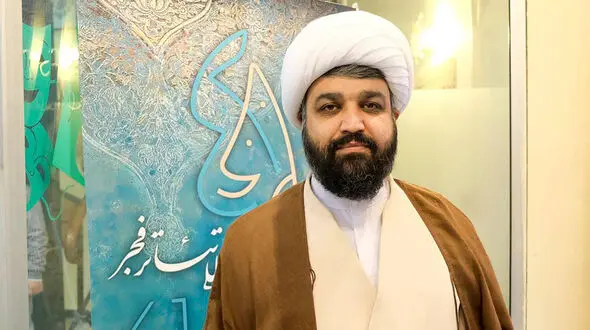 حجت‌الاسلام روح‌الله باقری: دولت باید تئاتر را در سبد خانواده‌ها قرار دهد