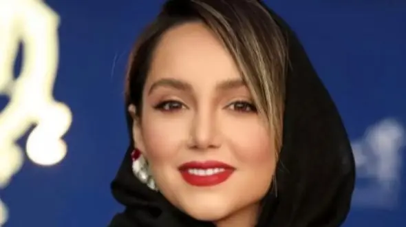 فیلم / وقتی به نازنین بیاتی لقب نمکدون سینمای ایران دادند / ببینید چه کسی این لقب رو داد ...