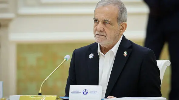 فیلم / دختر به مسعود پزشکیان: می شود بغلتان کنم؟/ پزشکیان: دوستت دارم