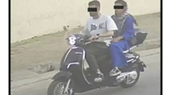 گوشی قاپی دختر آبی پوش برای عشق خیابانی! / اعتراف در مشهد + عکس