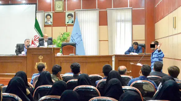 سلاخی کردن پسر 17 ساله به خاطر حرکت نامتعارف در بیرجند / مادر  داغ دیده تقاضای اعدام کرد+ عکس