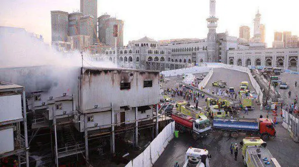 آتش سوزی در نزدیکی خانه خدا + عکس 