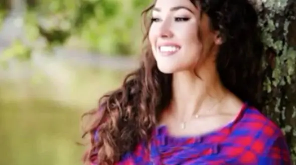 خانم مدل زیبا را به رگبار بستند! + عکس