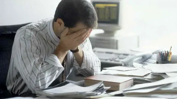 8 باور درباره خستگی/نشانه اولیه ابتلا به افسردگی