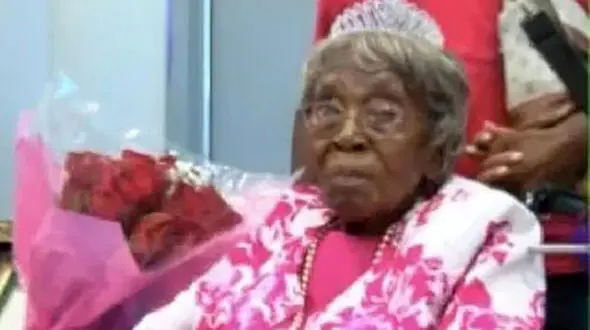 تولد مادر بزرگ 116 ساله با 200 نتیجه ! + عکس