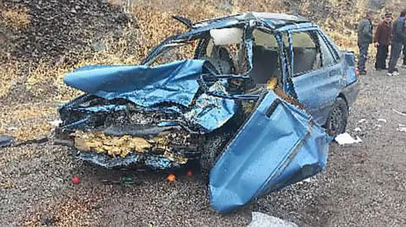 مصدومیت ۶ نفر در پی برخورد شاخ به شاخ آل نود با پراید