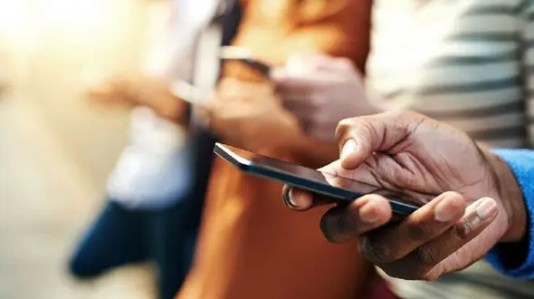 چطور با روش‌ های ساده عمر موبایل‌ تان را بیشتر کنید؟