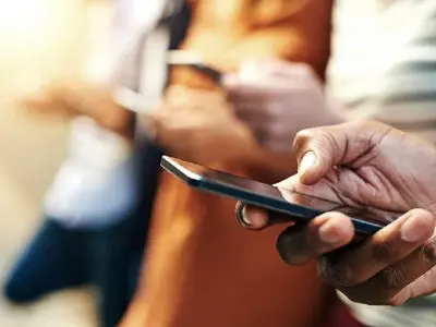 چطور با روش‌ های ساده عمر موبایل‌ تان را بیشتر کنید؟