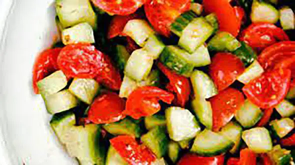 گوجه و خیار را با هم نخورید!