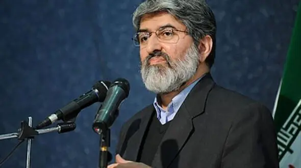 انتقاد مطهری از آتش زدن پرچم در صحن علنی مجلس / کار عاقلانه‌ای نبود