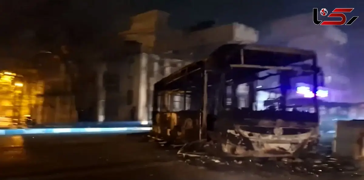 فیلم آتش زدن 14 اتوبوس خط دانشگاه علم و صنعت به آرژانتین در تهران / همه کنار هم و سریالی