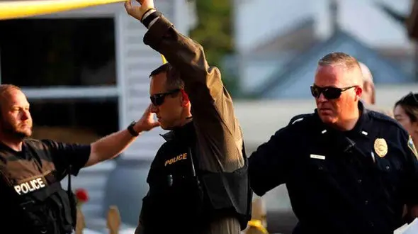 خودکشی مرد مسلح بعد از قتل 5 نفر در آمریکا