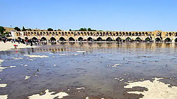 

چگونه مسئله آب زاینده‌رود و اصفهان مزمن شد؟
