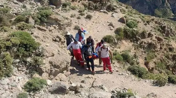 سرنوشت ابهام آمیر 7 کوهنورد در دنا / 3 کوهنورد پیدا شدند بقیه کجا هستند؟