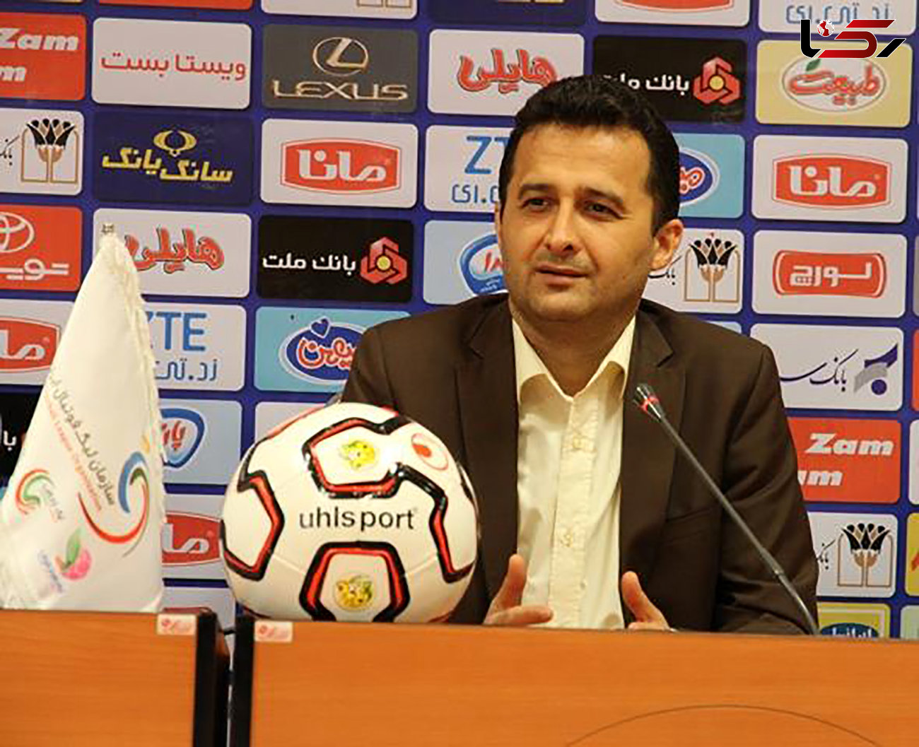 ​محمودزاده: باشگاه استقلال ضمانت نامه‌های لازم بازیکنان خارجی را ارایه کرد