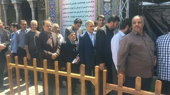 حسین فریدون (برادر دکتر حسن روحانی) در انتخابات ریاست جمهوری 96 شرکت کرد